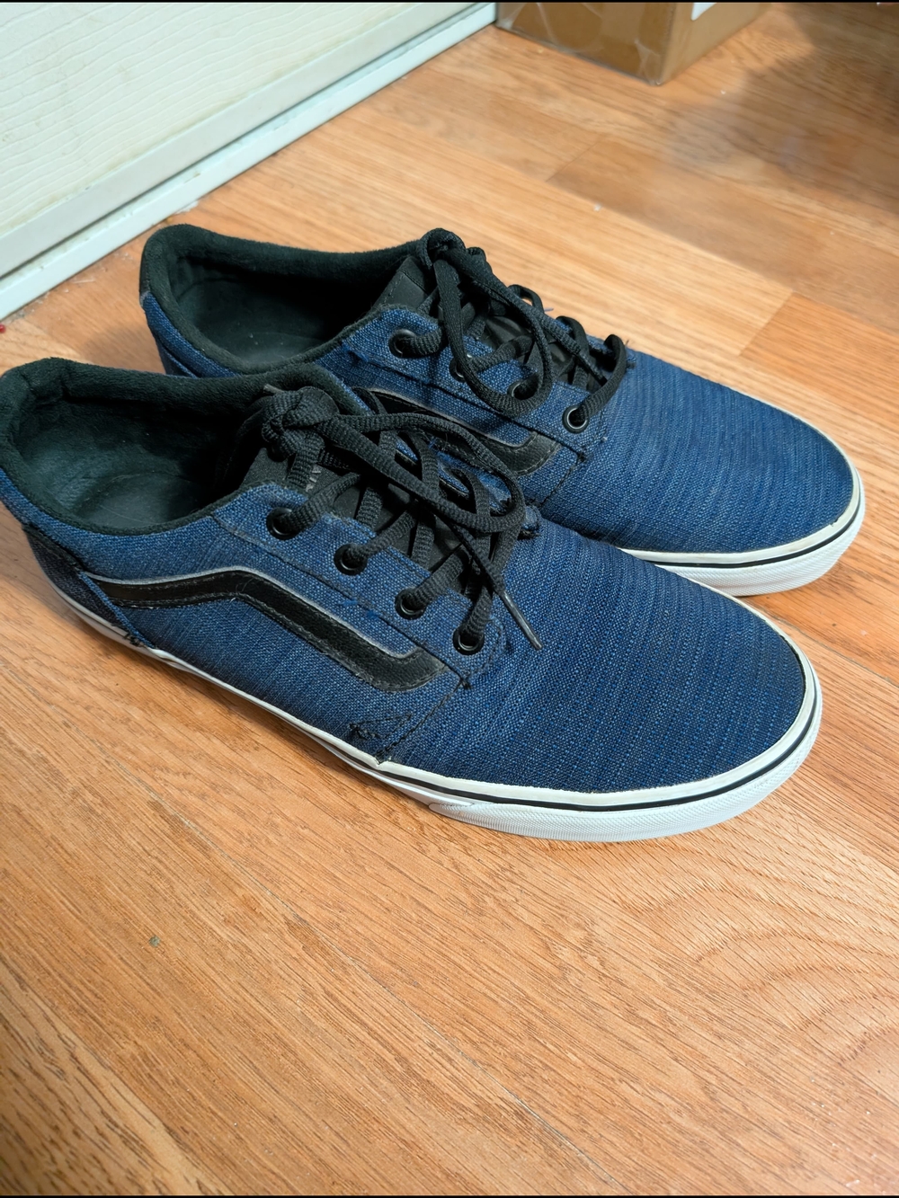 Vans Men's Low-Top Canvas Sneakers in Navy and Black